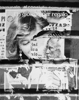 Un gioiello per regalo e Mussolini 1985   Photography 30,5 x 24 cm